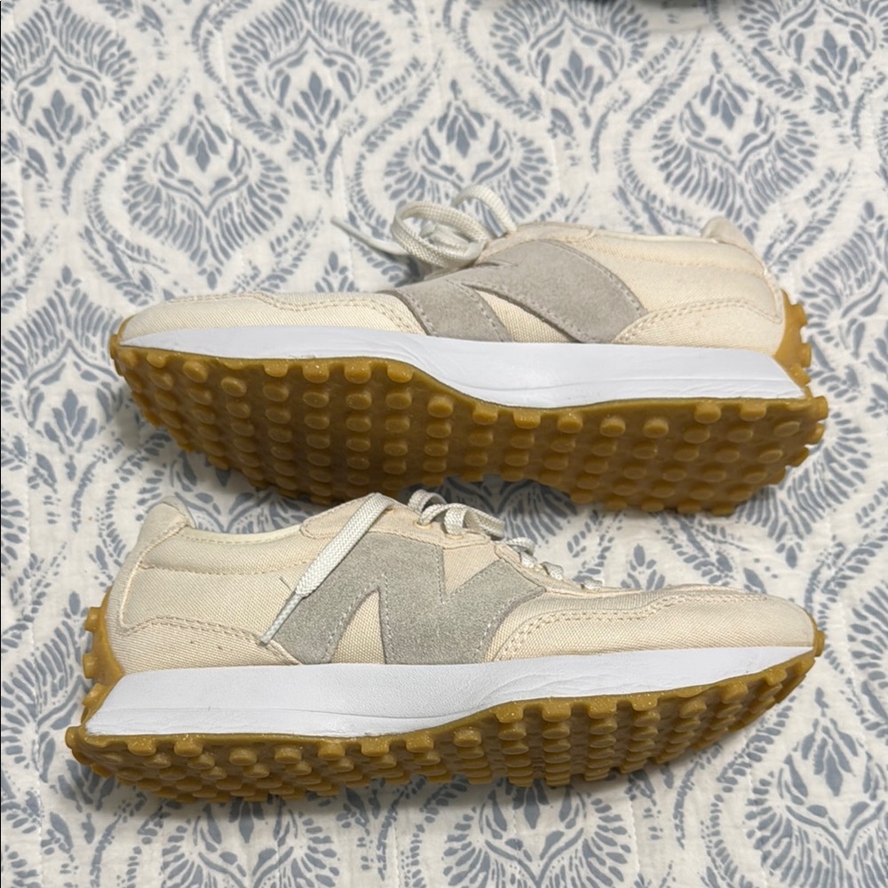 New Balance Cream Sneakers with Soft Material and Thick Sole